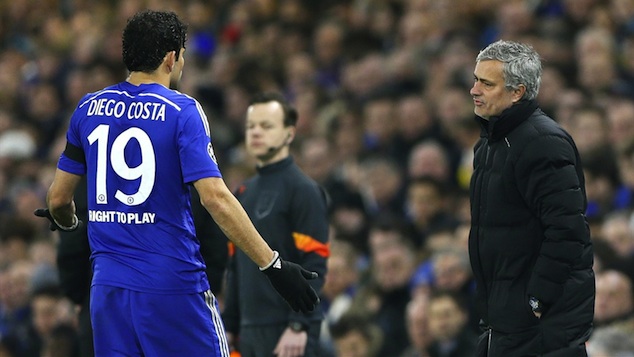Diego Costa talks to Mourinho